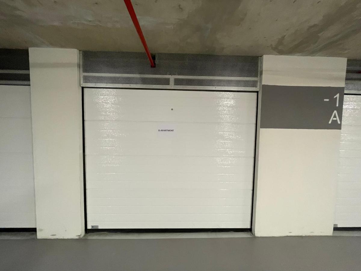 D-Apartment - With Garage And Balcony ザダル エクステリア 写真