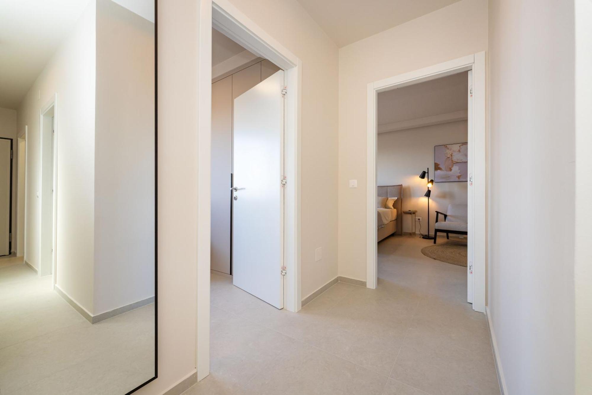 D-Apartment - With Garage And Balcony ザダル エクステリア 写真