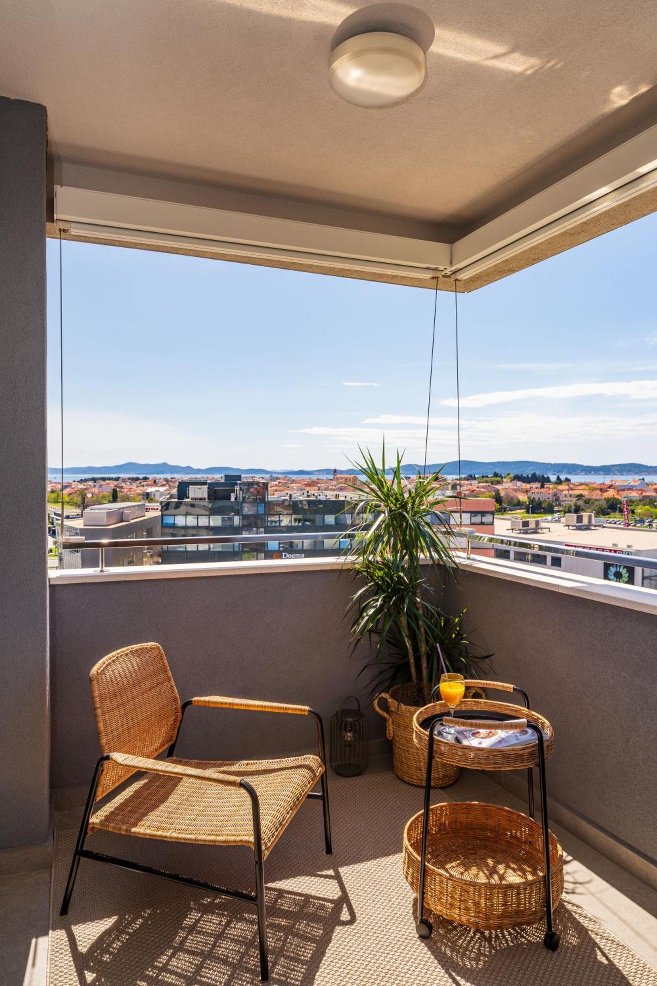 D-Apartment - With Garage And Balcony ザダル エクステリア 写真