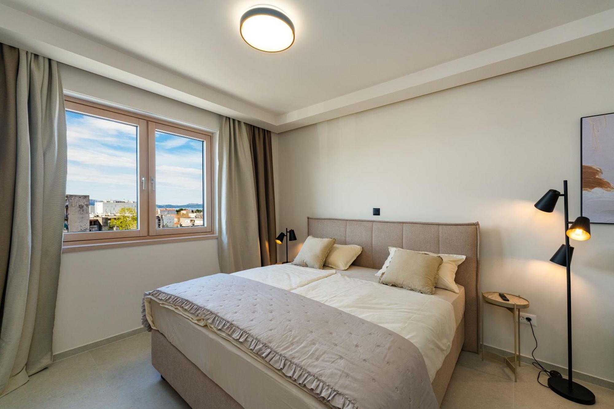 D-Apartment - With Garage And Balcony ザダル エクステリア 写真