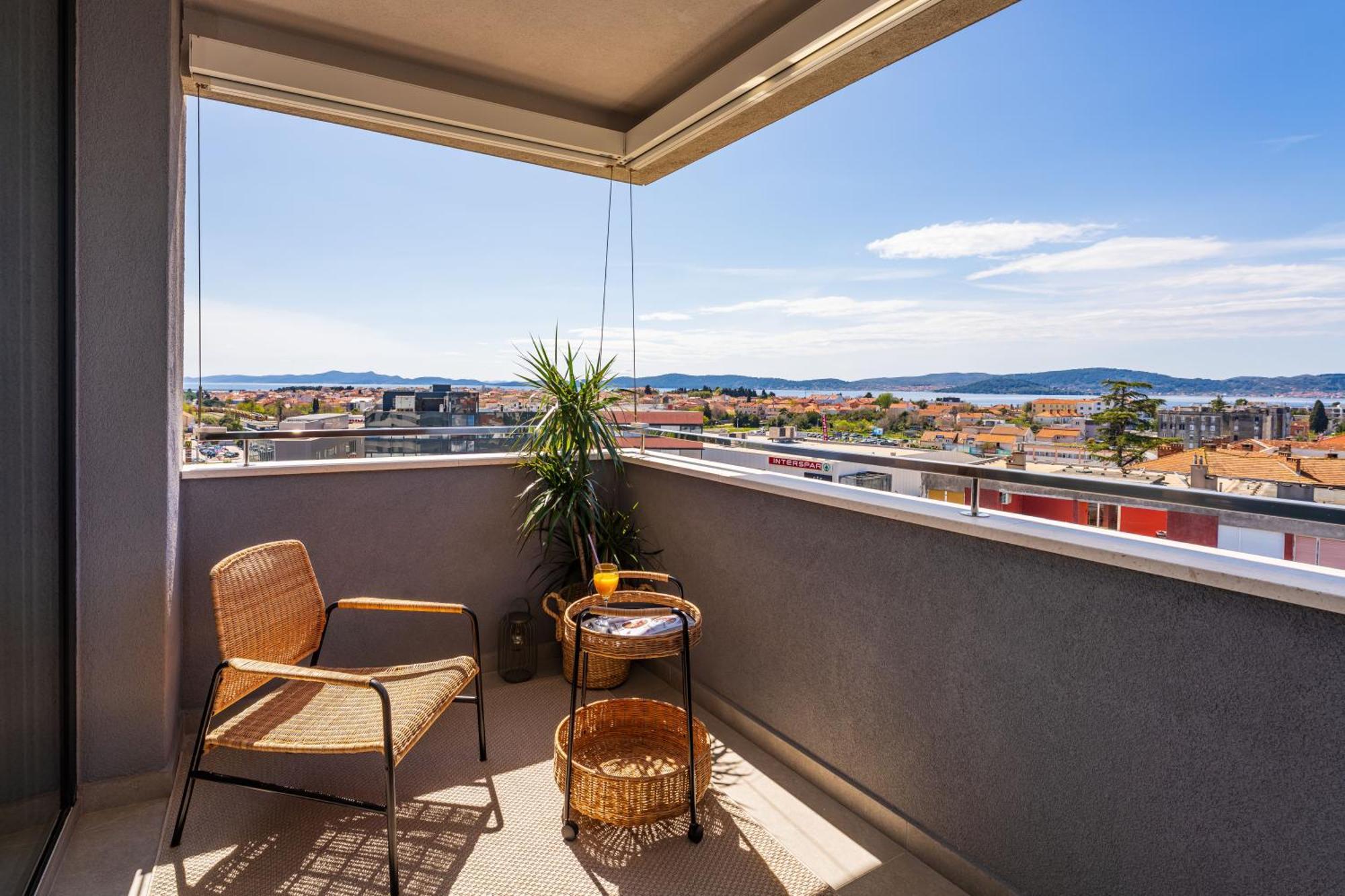 D-Apartment - With Garage And Balcony ザダル エクステリア 写真