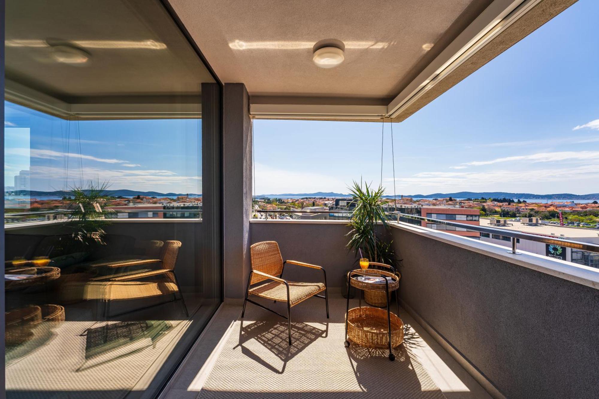 D-Apartment - With Garage And Balcony ザダル エクステリア 写真